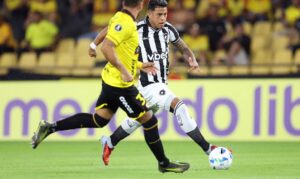 Leia mais sobre o artigo Pré-Libertadores: Botafogo arranca empate com Barcelona em Guayaquil