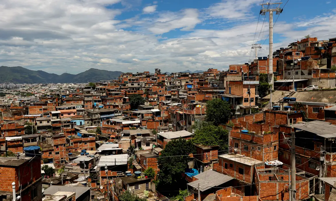 Leia mais sobre o artigo Área ocupada por favelas quase triplicou em 40 anos no Brasil