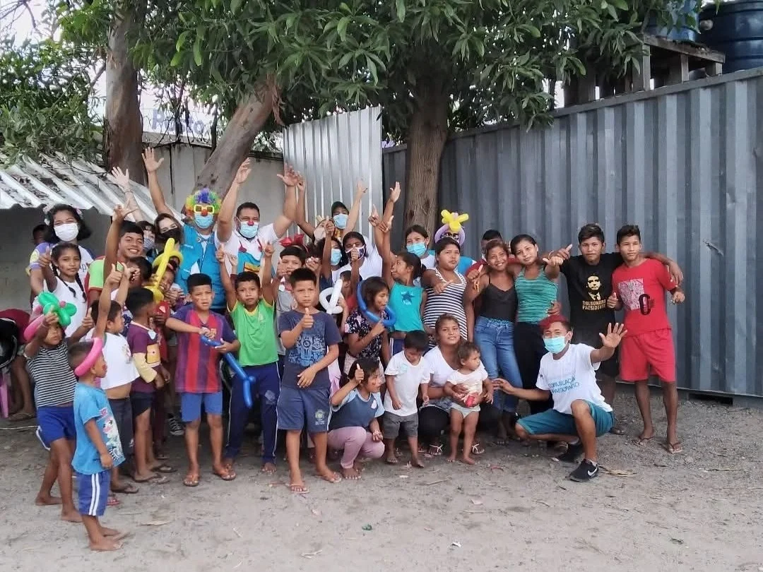 Gabriel começou a trabalhar formalmente no contexto humanitário em atividades com crianças, adolescentes e jovens em abrigos da Operação Acolhida em Boa Vista. Foto: Gabriel Zapata/Acervo pessoal