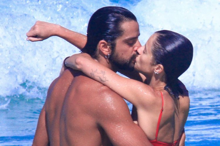 Rodrigo Simas e Agatha Moreira