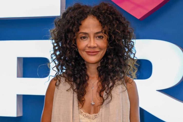 Aline Borges na reestreia da peça Choque