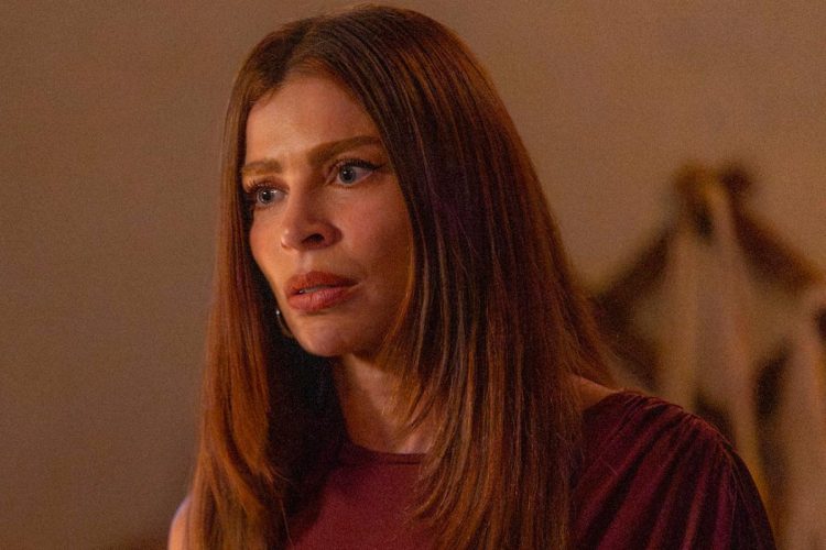 Arminda (Grazi Massafera) brava em Três Graças