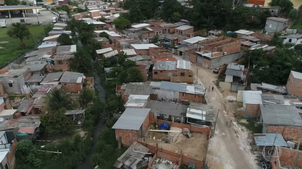 Manaus tem 47% de seu território ocupado por favelas.