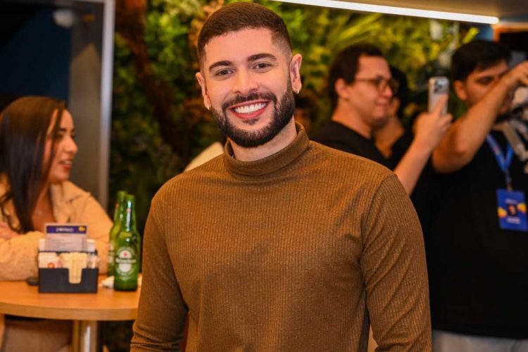 Marcelo na reestreia da peça Choque