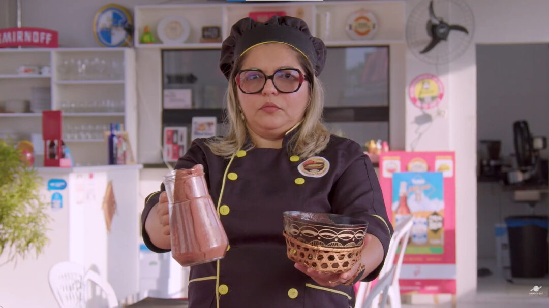 Chef Fran Santos ensina receita de farofa de camarão especial 