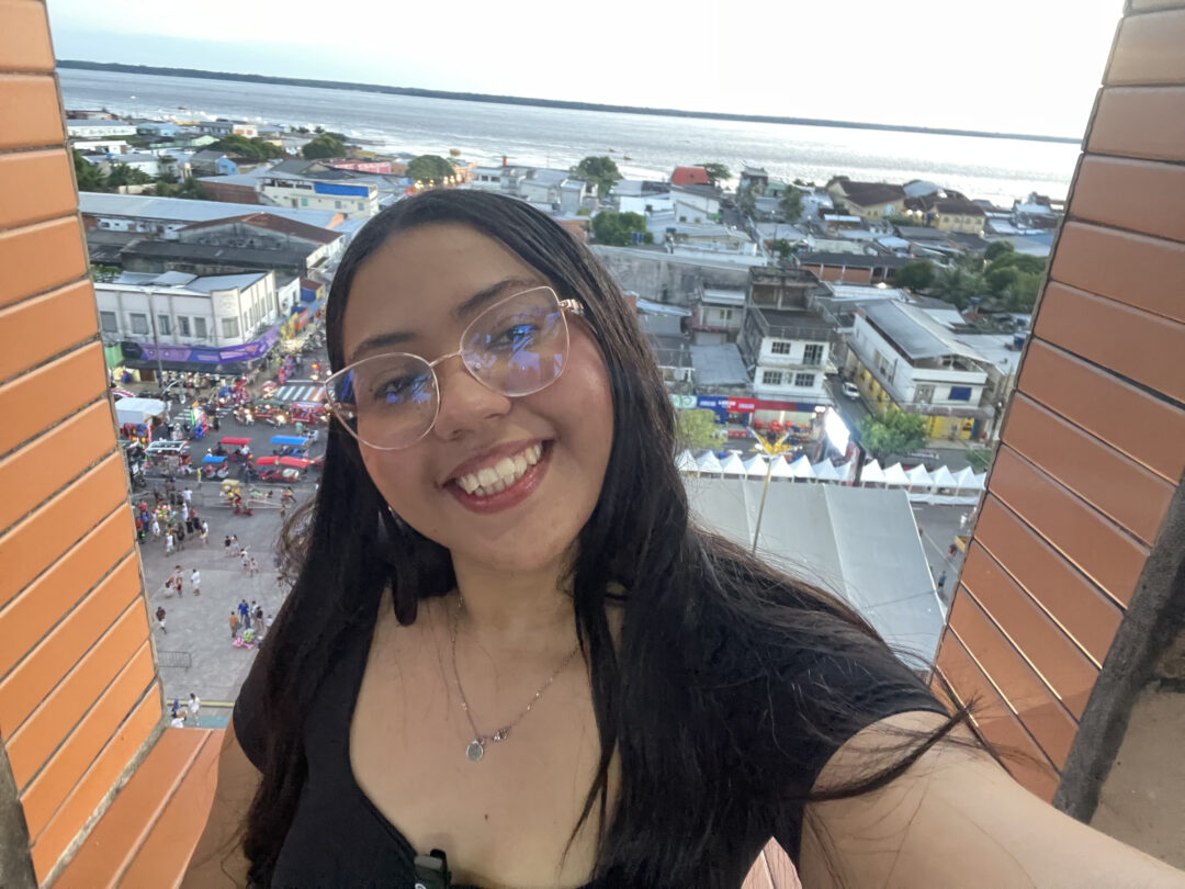 minha experiência durante a subida na torre da Catedral de Nossa Senhora do Carmo, em Parintins