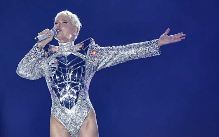 Xuxa emociona ao estrear 'O Último Voo da Nave' e mostra que cresceu junto com seus baixinhos