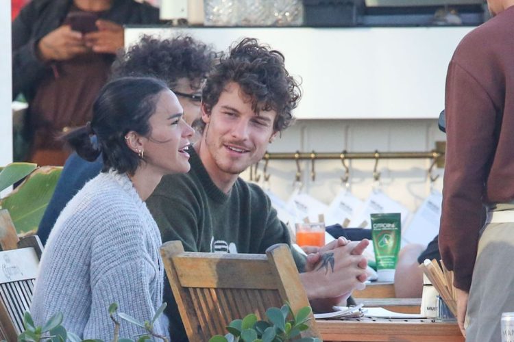Bruna Marquezine e Shawn Mendes