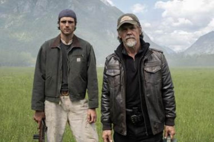 Hig (Jacob Elordi) e Bangley (Josh Brolin) em 'Ponto Sem Retorno'