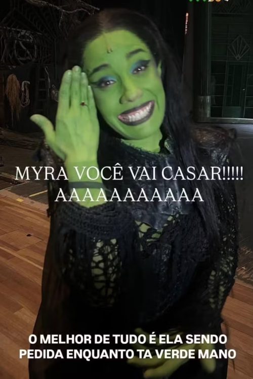 Atriz Myra Ruiz pedida em casamento