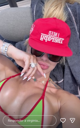 Virginia Fonseca Stories