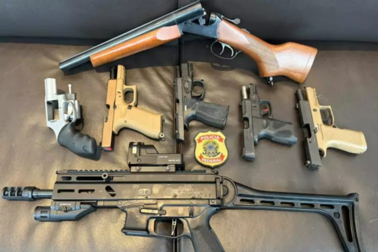 Armas de Mário Frias