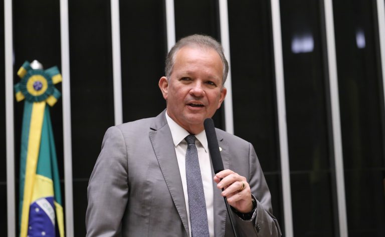 Homenagem aos 300 anos da cidade de Fortaleza. Dep. André Figueiredo (PDT-CE)