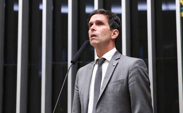 Discussão e votação de propostas legislativas. Dep. Luiz Lima (NOVO - RJ)