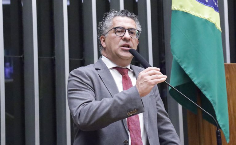 Discussão e votação de propostas legislativas. Dep. Alencar Santana (PT - SP)